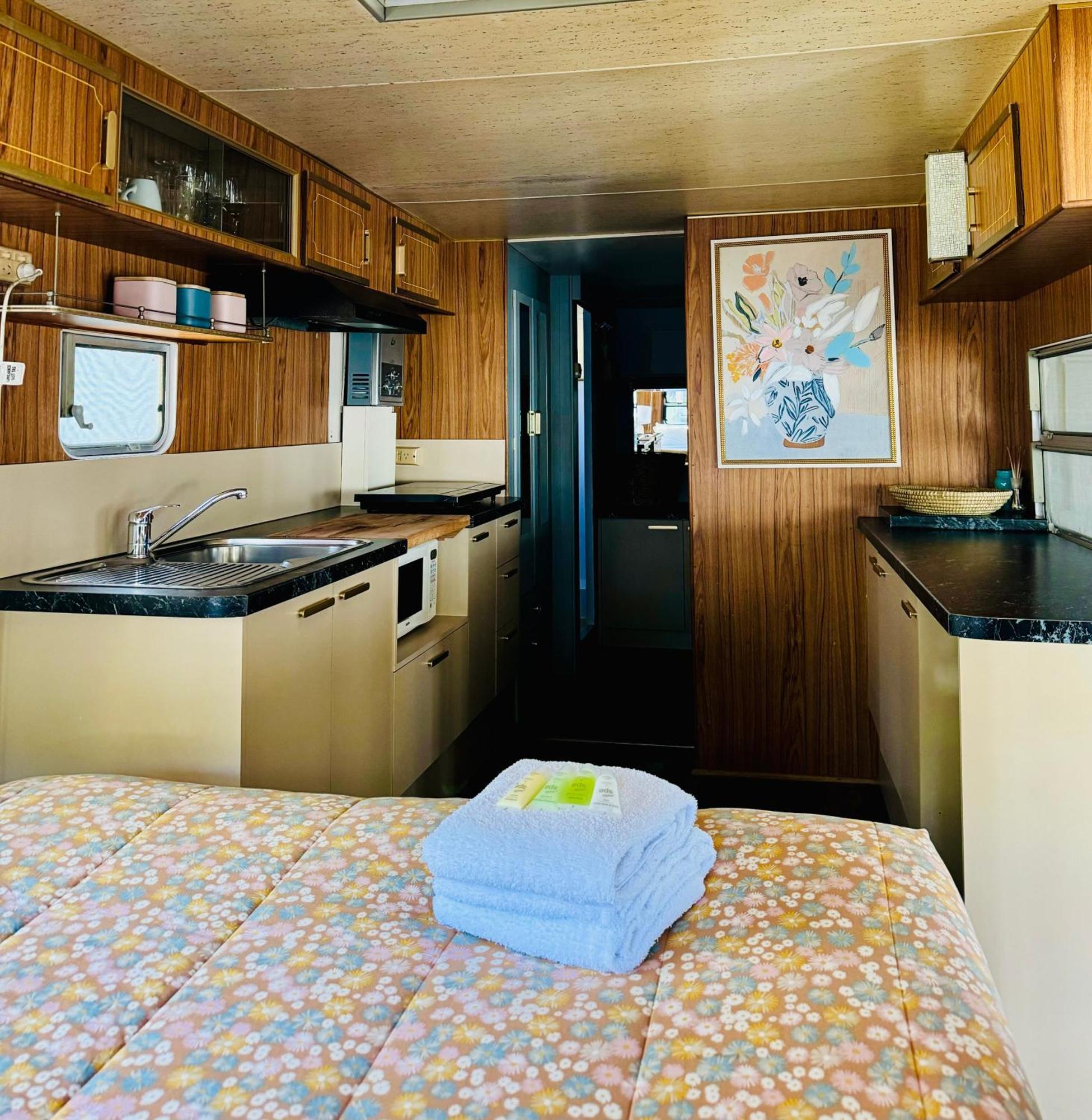 רייא Mornington Peninsula Retro Caravans חדר תמונה